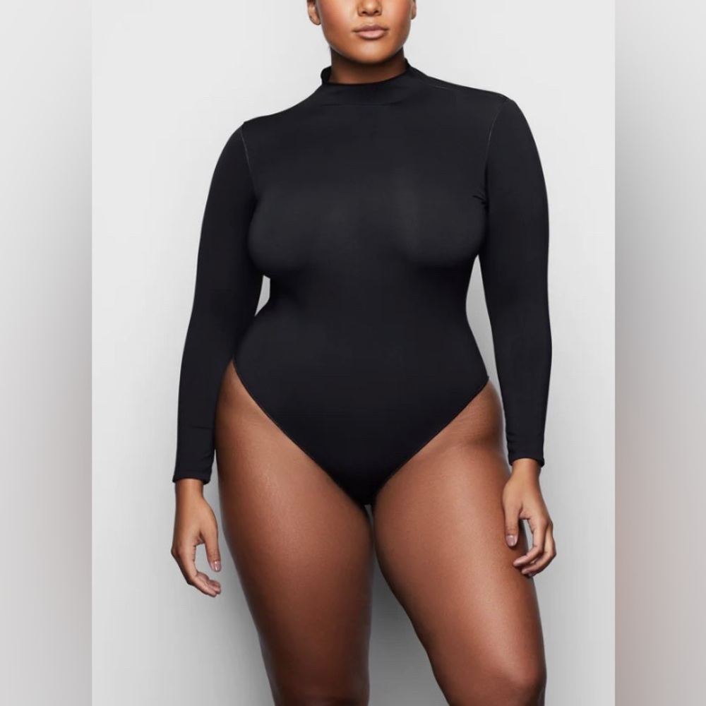 SKIMS Mock Neck Long Sleeve Bodysuit